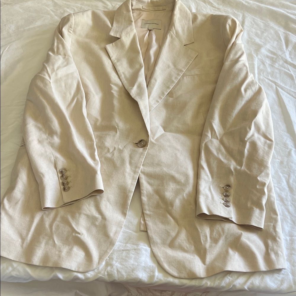Banana Republic Elegant Cream Blazer